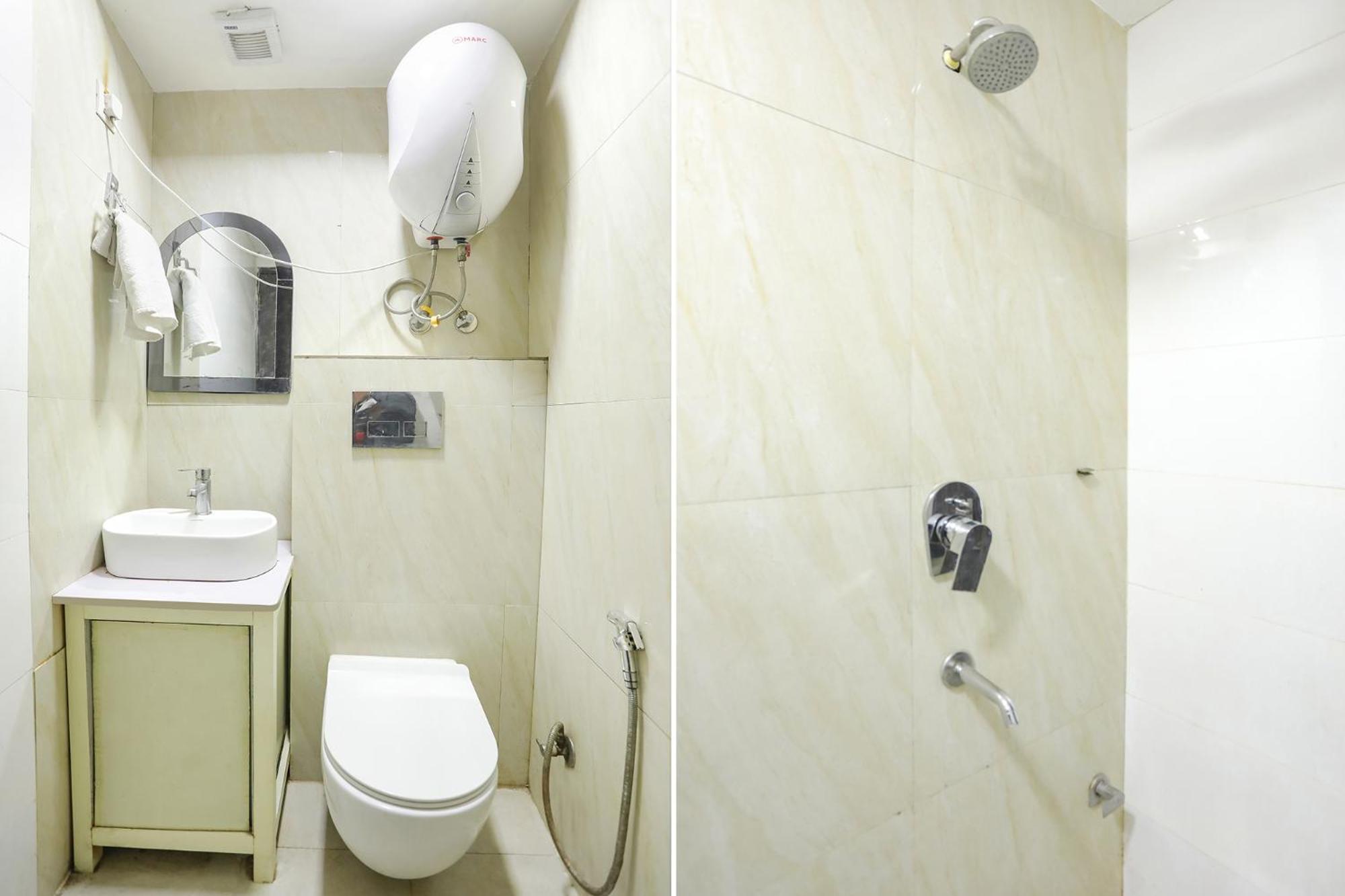 Hotel Fabexpress The Arrow Nuova Delhi Esterno foto