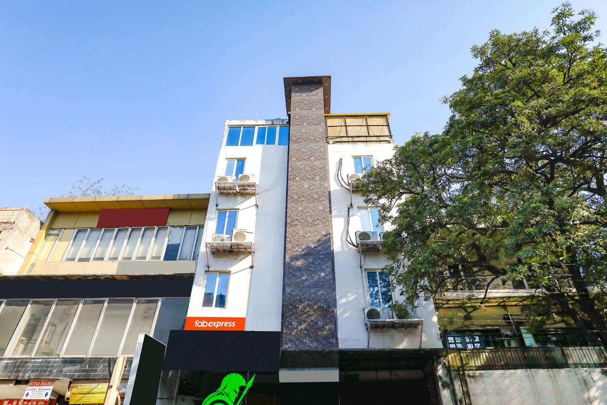 Hotel Fabexpress The Arrow Nuova Delhi Esterno foto